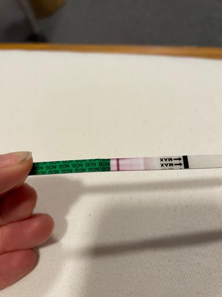 Vypadá můj těhotenský test nadějně na 11. DPO?