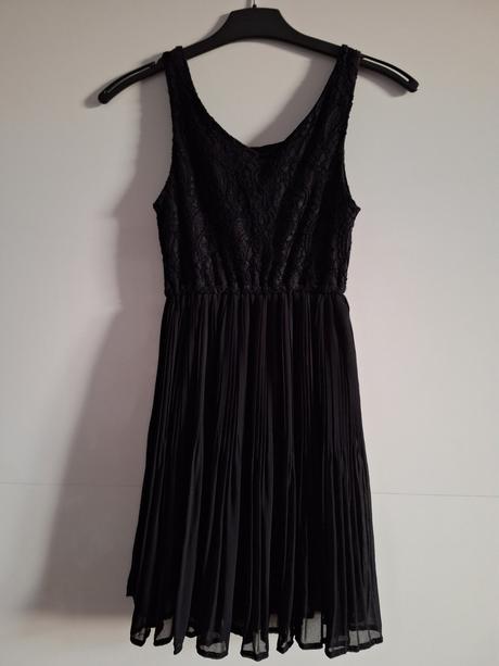 Šaty se spodničkou vel. 146, 146