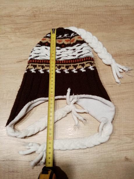 2x čepice (ušanka), 