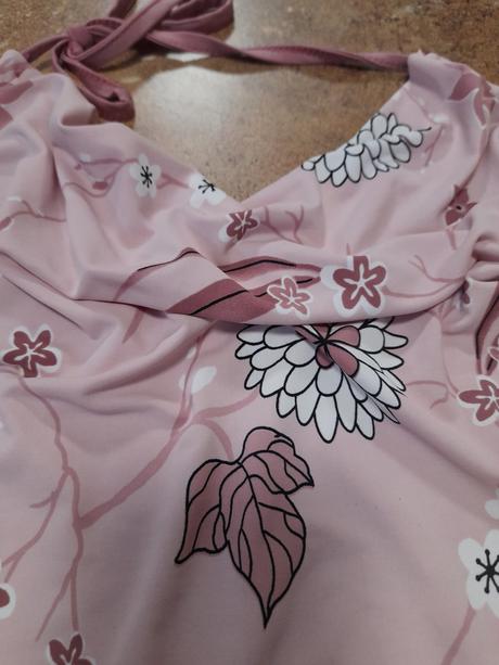 Pružný top, vel. m, m