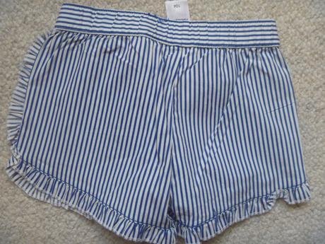 Nové bílomodré kraťasy zn. ca vel. 104, c&a,104