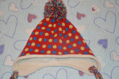 104 110 116 čepice s bambulí a krytím uší, etirel,110