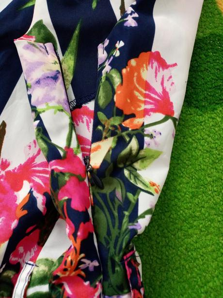 Dámské šaty s, gate,s