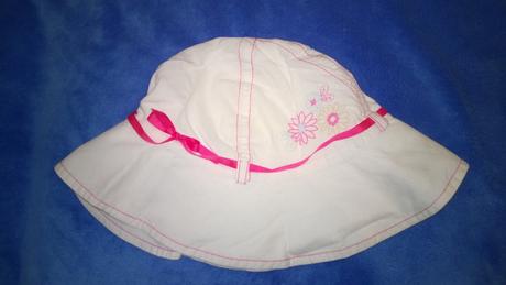 7 x klobouček / kšiltovka, vel 1-3 roky, 86