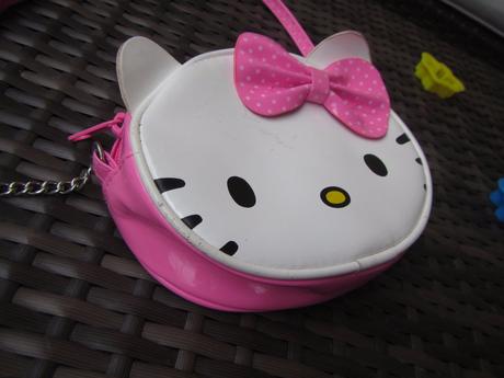 Kabelka hello kitty na řetízku, 