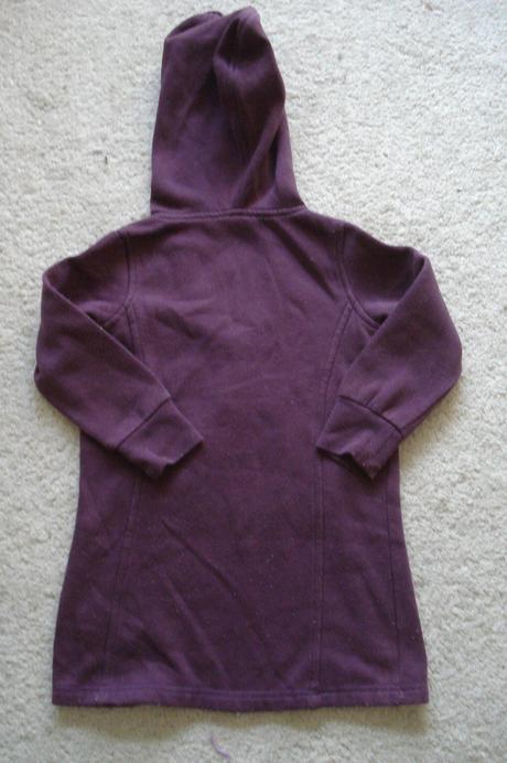 Šaty z teplákoviny, 98