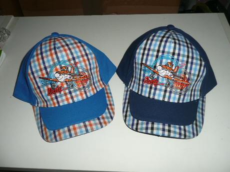 Čepice kšiltovka planes letadlo vel 52 a 54, disney,104
