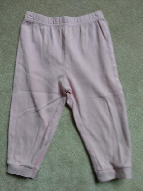 Kalhoty od pyžama, 92
