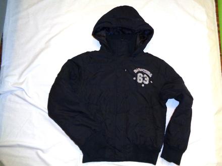 Černá zimní bunda, 152