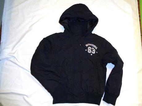 Černá zimní bunda, 152