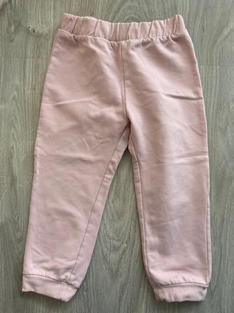 Růžové tepláky, 98