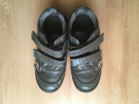 Kotníčkové boty, baťa,30