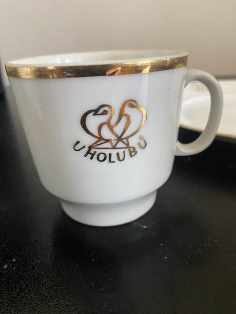 Porcelánový set s logem, 