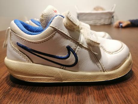 Chlapecké botasky, nike,23