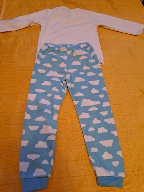 Teplé pyžamo 104/110, 104