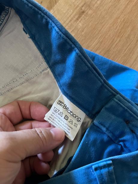 2x pánské kratasy, vel 30, billabong,s