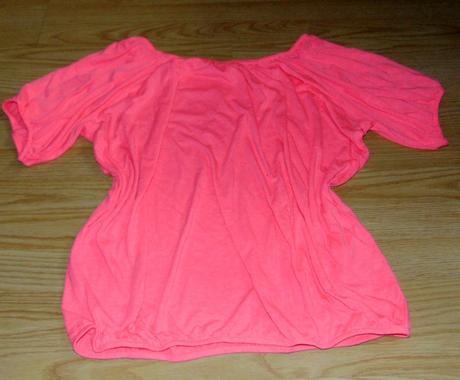 Tričko se spadlými rameny, 44