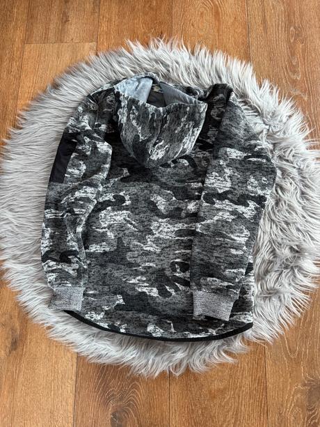 Mikina kugo, kugo,140