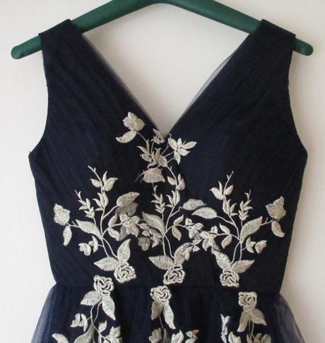 Dámské společenské šaty chi chi london s 36, 36 / s