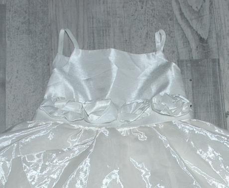 Slavnostní sváteční společenské šaty družička, 98