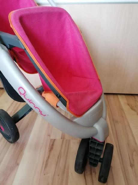 Kočárek po panenky, 