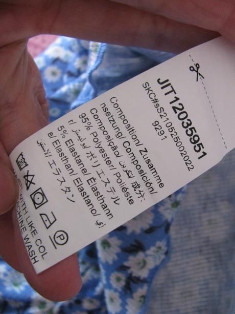 Krásné letní mini šaty s potiskem kytiček, 152