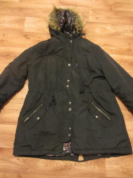 Tmavě modrá zimní bunda, takko,48