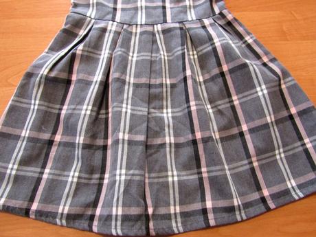 Dívčí šatičky vel 128-134, 134