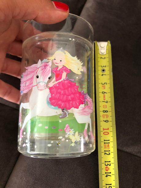 2x plast kelímek myška minnie princezna zámek, 