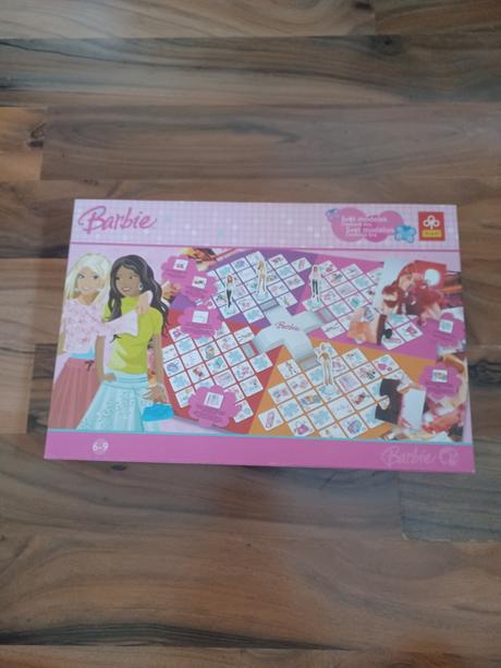 Společenská hra svět modelek, 