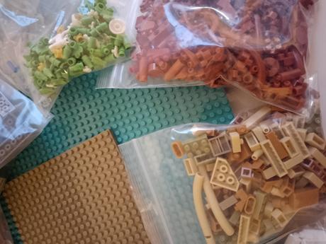 Stavebnice s chatkou u jezera, 2688 dílků, 