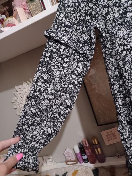 Viskózové šaty s květinami 152/158, reserved,152