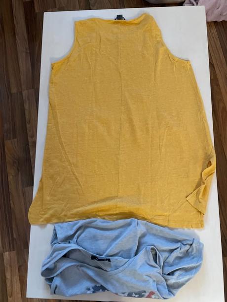 2ks set - 2 tílka, vel xl a 46, atmosphere a esmar, atmosphere,46