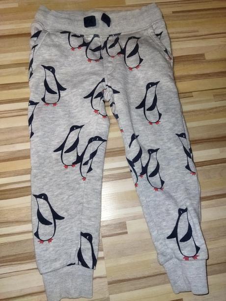 Tepláky s tučňáky 98, marks & spencer,98