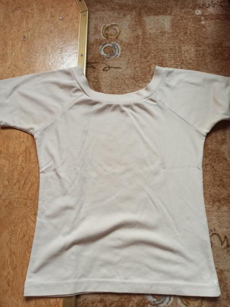 Šaty, sukně, triko a kalhoty, m