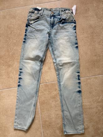 Dziny svetle modre 146 lemmi, 146