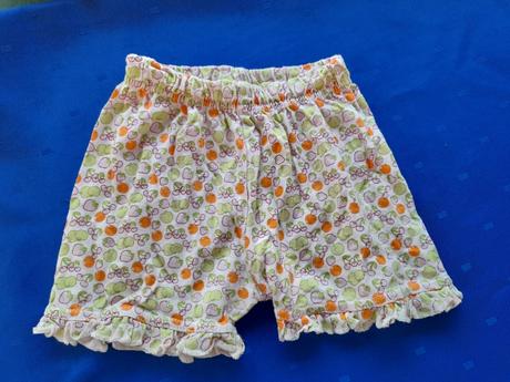 Berevné kraťasy s drobnými obrázky, 80