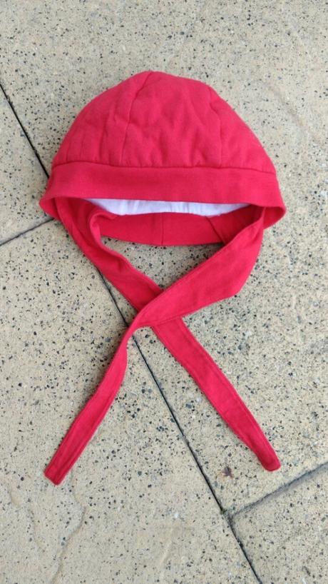 Červená bavlněná čepička / čepice vyteplená, 86