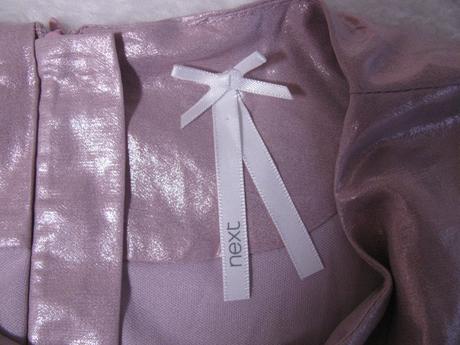 Společenské šedofialové šaty s plisovanou sukní, next,128