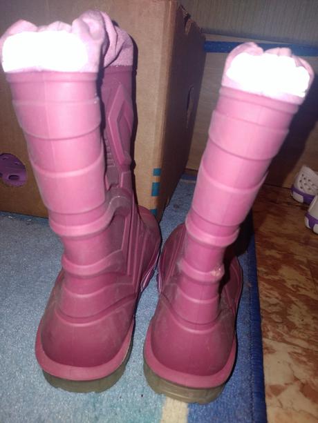 Dívčí gumáky vel. 28 - 29, vnit.stélka 18 cm, 28