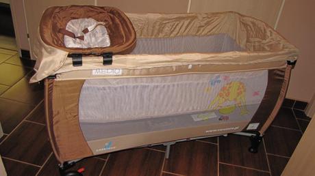 Cestovní postýlka caretero medio - hnědá, 65,120