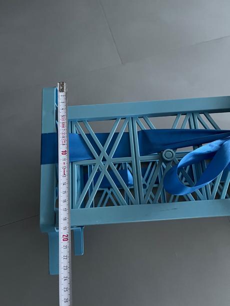 Retro dětská plastová postýlka pro panenku plyšáky, 