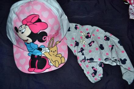 2x  kšiltovka a šátek,74-98, disney,74 / 80 / 86 / 92 / 98