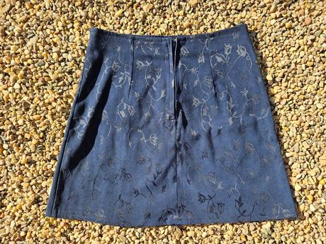 N73	dívčí elegantní sukně vel. 152 - 158, 152