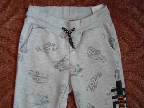 Šedé tepláky, dopodopo,122