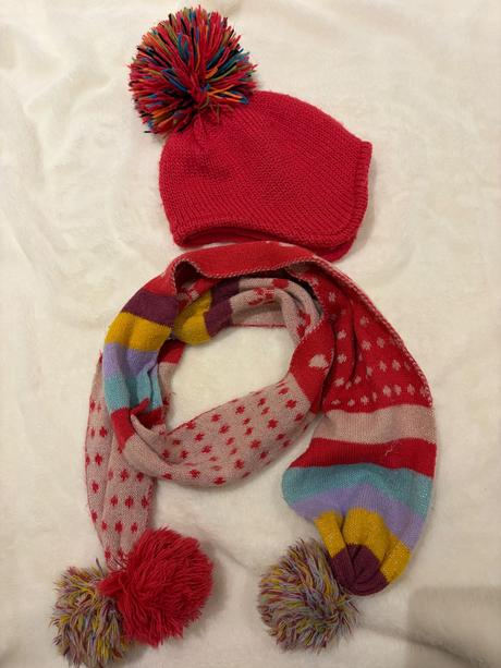 104/116 (růžová/vícebarevná) čepice a šála, h&m,104