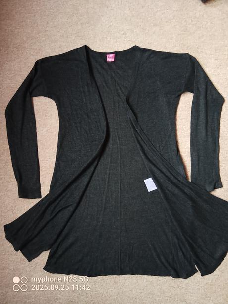 Cardigan zn."y.f.k." vel."128", 128