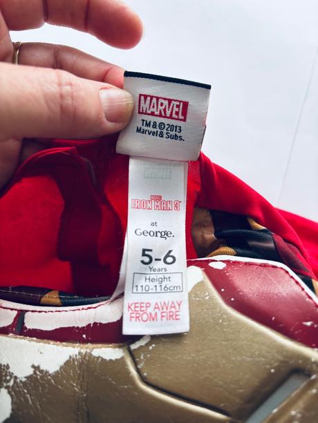 An5/ kostým iron man- v.5/6 let,