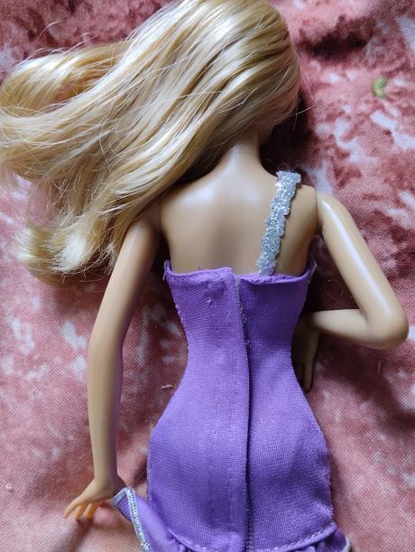 Panenka barbie, 