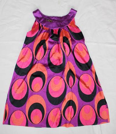 Ob23.výrazné saténové šaty 10-11 let, zn.lime rock, 146